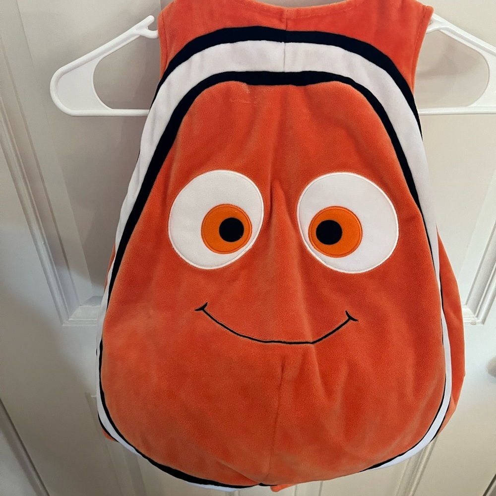 Authentic Disney Baby finding Nemo costume, size 12/18 months!